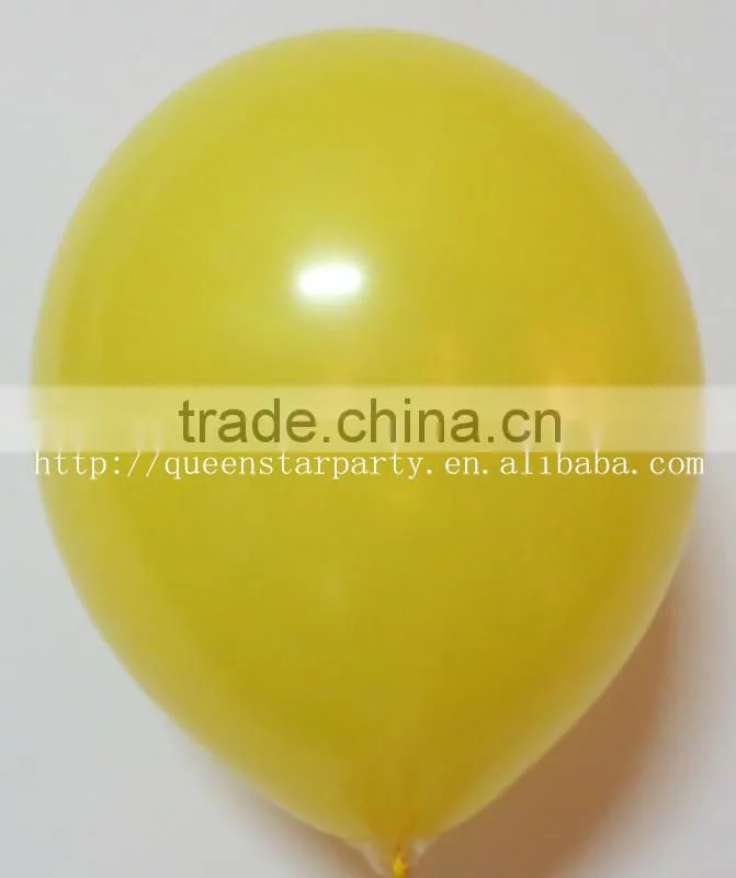 Standard color advertising balloon yellow