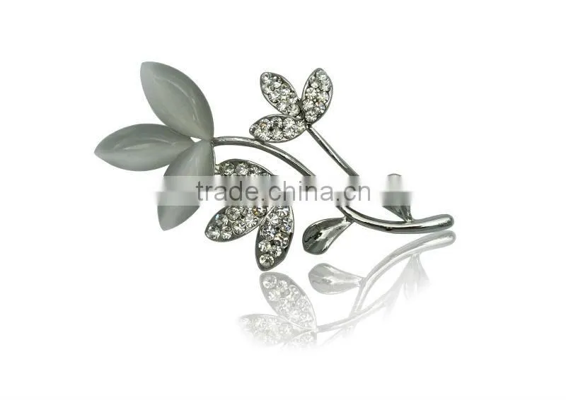 Czech crystal brooches in bulk X028-3