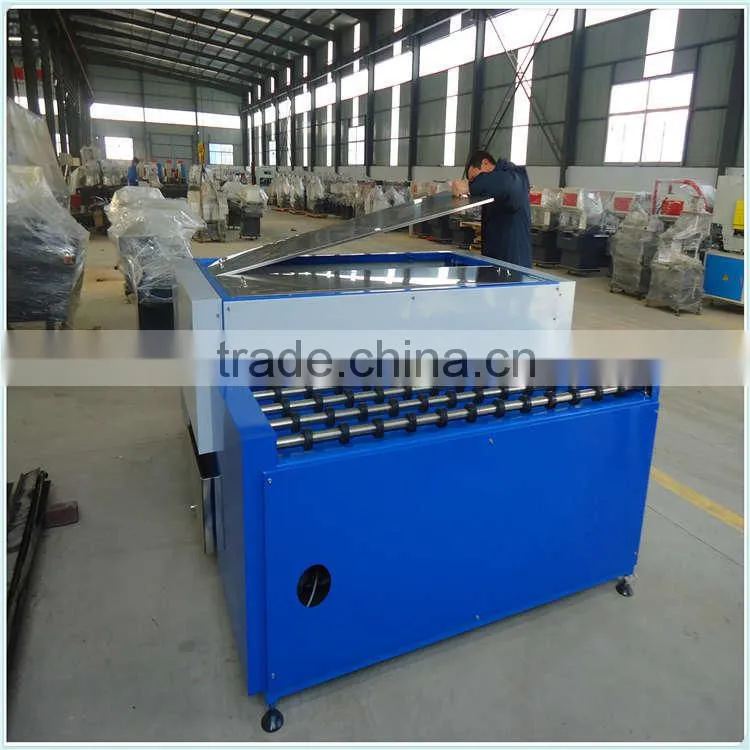 Heated roller press machine for window and door insulating glass