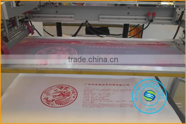 Screen printing machine for ceramic tiles