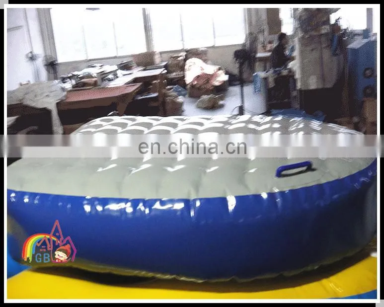 Commercial giant inflatable snow globe,advertising human size snow globe for atmosphere activity show