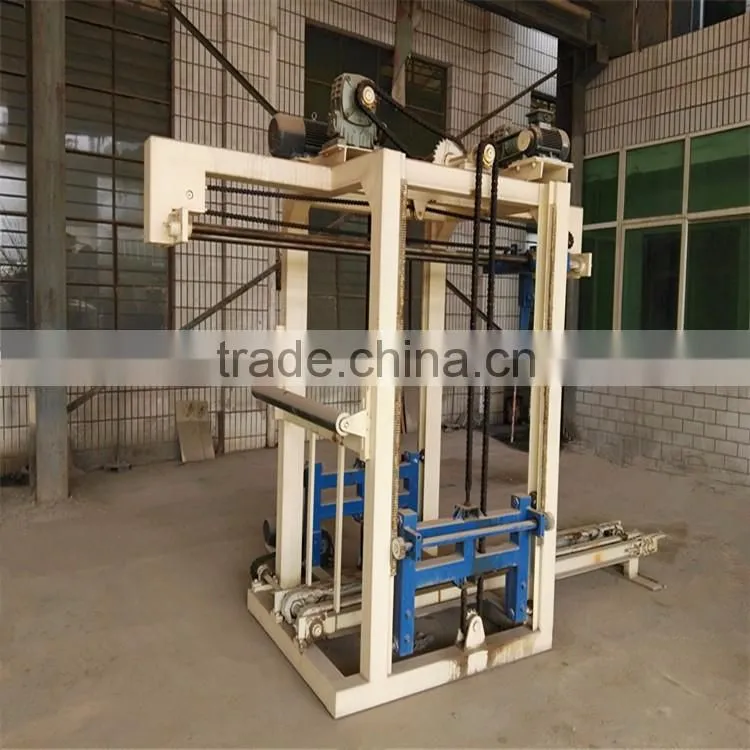 Brick stacker crane, brick palletizer, palletizing machine for cement block