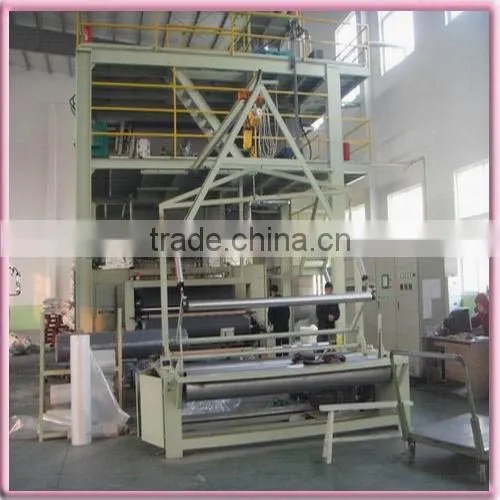 Non-woven polyester mat