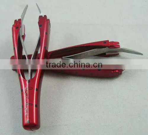 Eyebrow automic tweezers designed as makeup tools