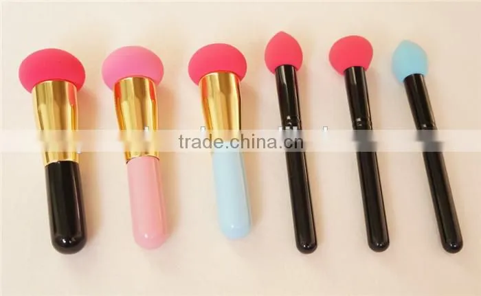 Beauty Cosmetics Round Blender Sponge Makeup Brush for Mineral Foundation