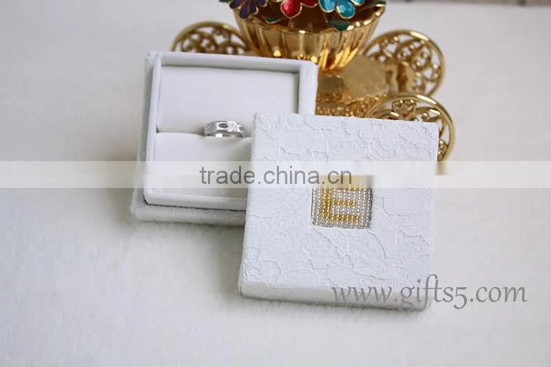 2016 New design wedding ring boxes ring jewelry box with beaded name plate of S