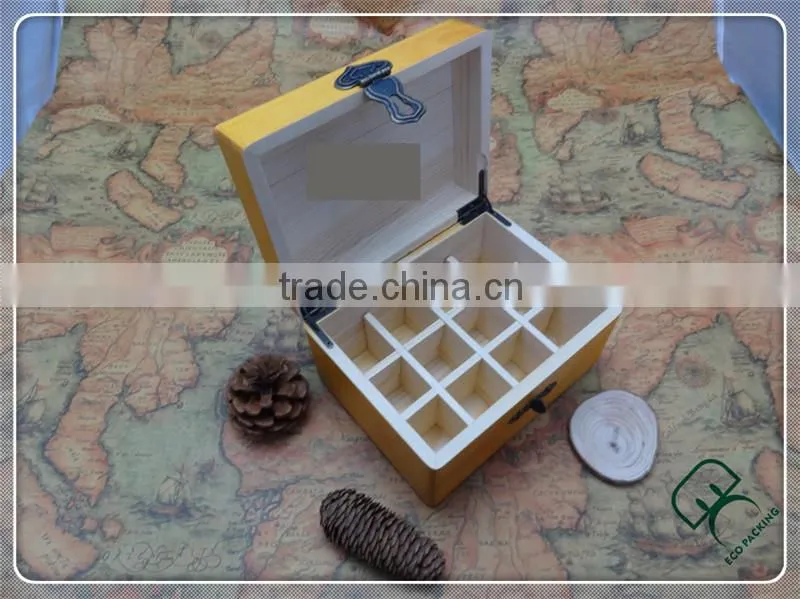 Custom logo 12 compartment wooden essential oil case bottle box