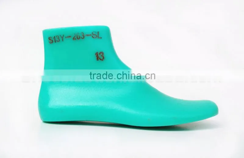 Suitable for children to wear boots flat round head shoe lasts