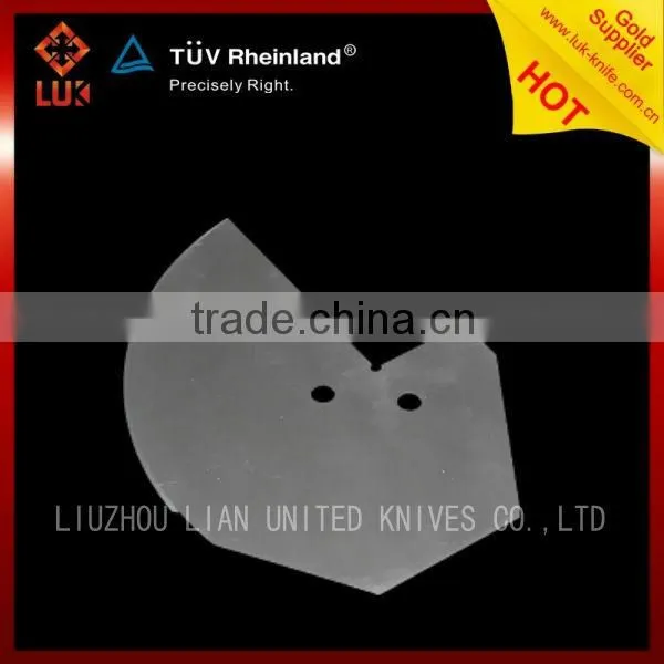 Plastic test tubes cutting blade