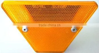 Triangle steel guardrail reflector /hot sale bright highway delineator post