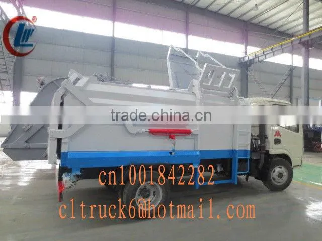 Dongfeng 4CBM-5CBM 4*2 side loading compressible garbage truck