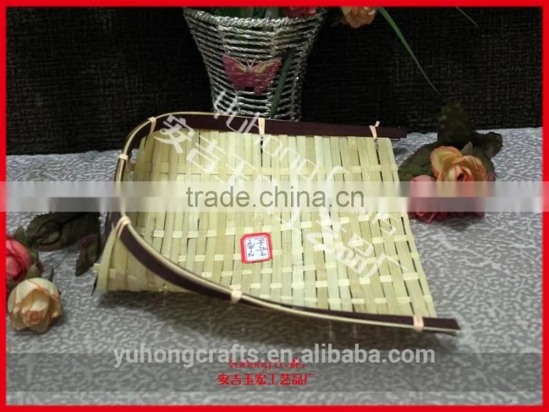 Dustpan Shaped Traditional Bamboo Basket for promotiton