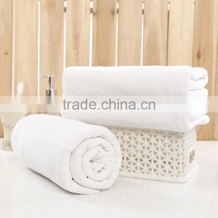 Wholesale Cotton Plain White Hotel Bath Towel 70X140Cm from China Manufacture