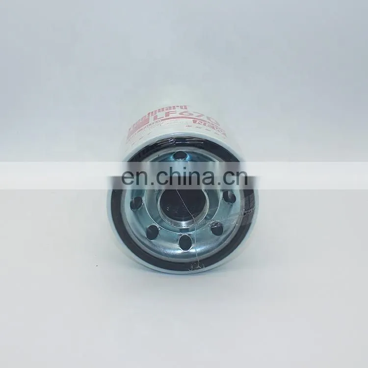 Spare Parts for Cummins Diesel Engine Oil Filter LF670