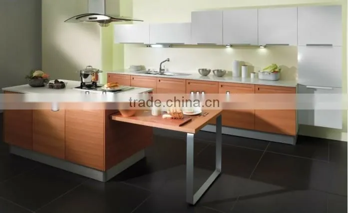 White Kitchen Cabinet 10L037