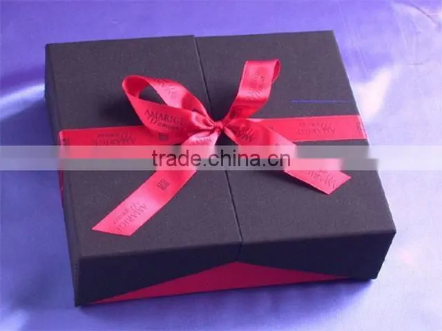 elegant and delicate wig box