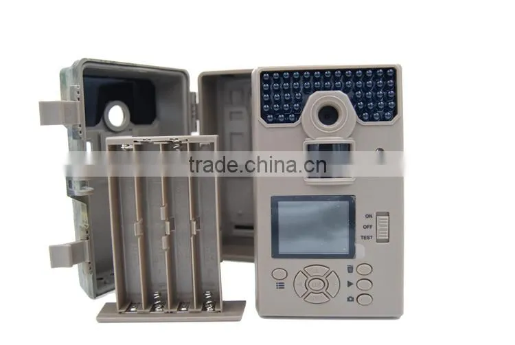 Night Vision Waterproof Outdoor Digital Hunting Camera 5 Mega Pixels Color CMOS MAX 32GB SD Card
