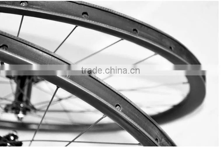 26ER Carbon wheels mtb clincher disc hubs in UD matt finish