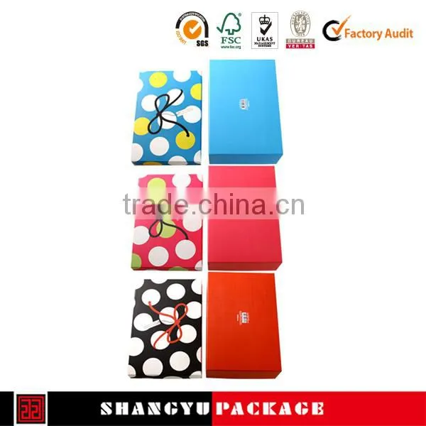 specialty paper chocolate box with compartments