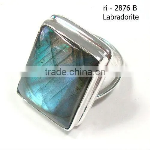 925 Stamped Sterling Silver Rainbow Moonstone Semi Precious Gemstone Ring