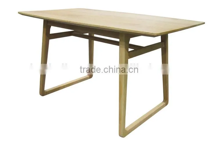 T023A Adjustable height glass table