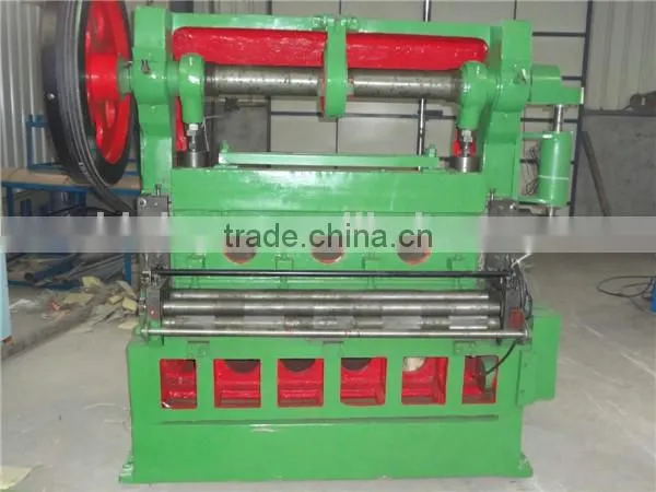 New expanded metal wire mesh fence machine