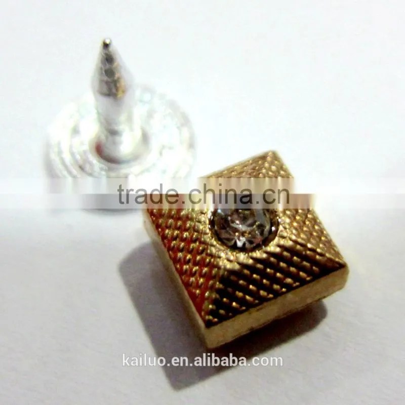a stone rivet for jeans