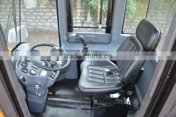 ZL956 wheel loader with 220HP turbocharge engine