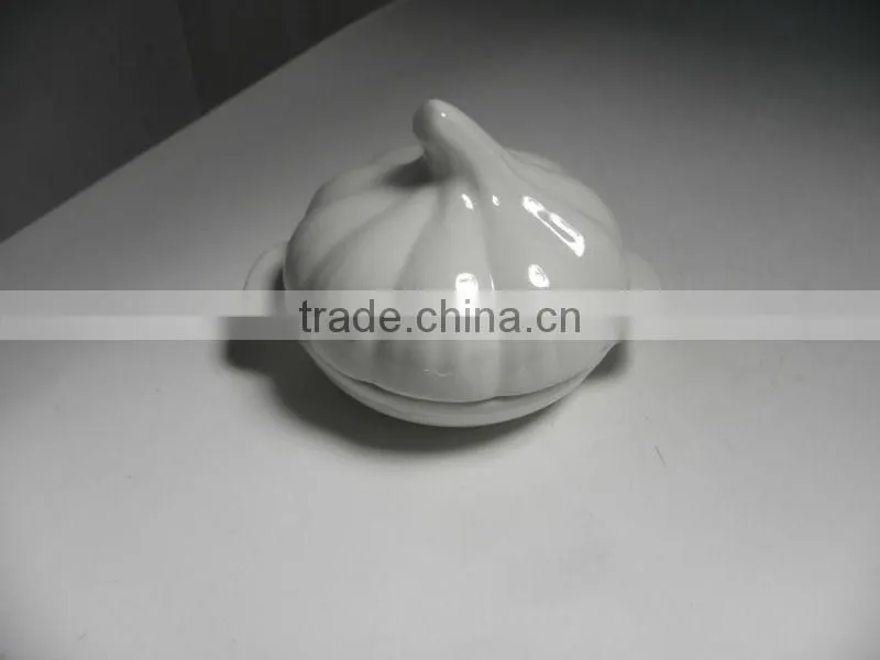 ceramic garlic jar