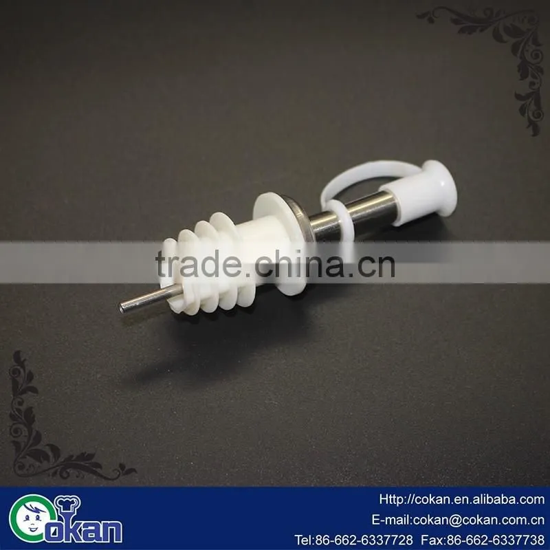 CK-KT695 Hot Selling Food Grade Plastic/Metal Champagne pourer /Wine Bottle Pourer For Wine, Cocktail, Vodka