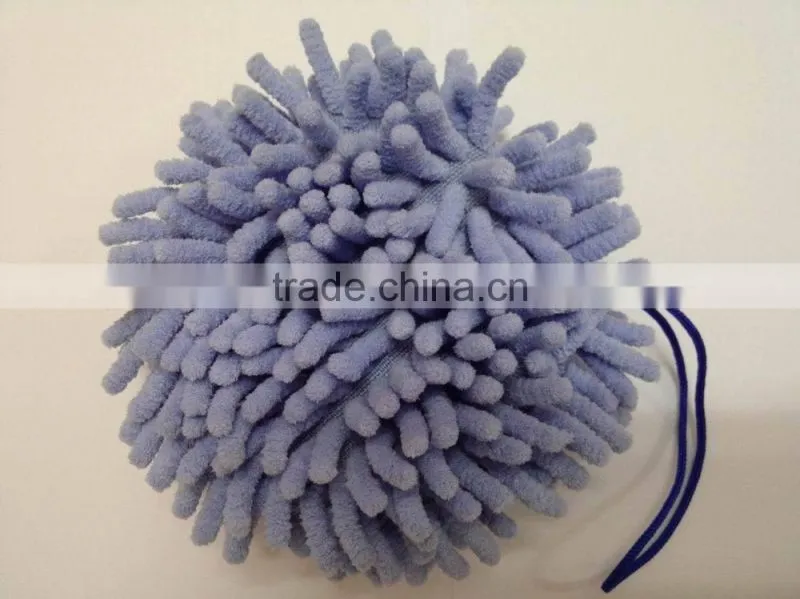 Car microfiber cleaning ball with chenille screen cleaning balls