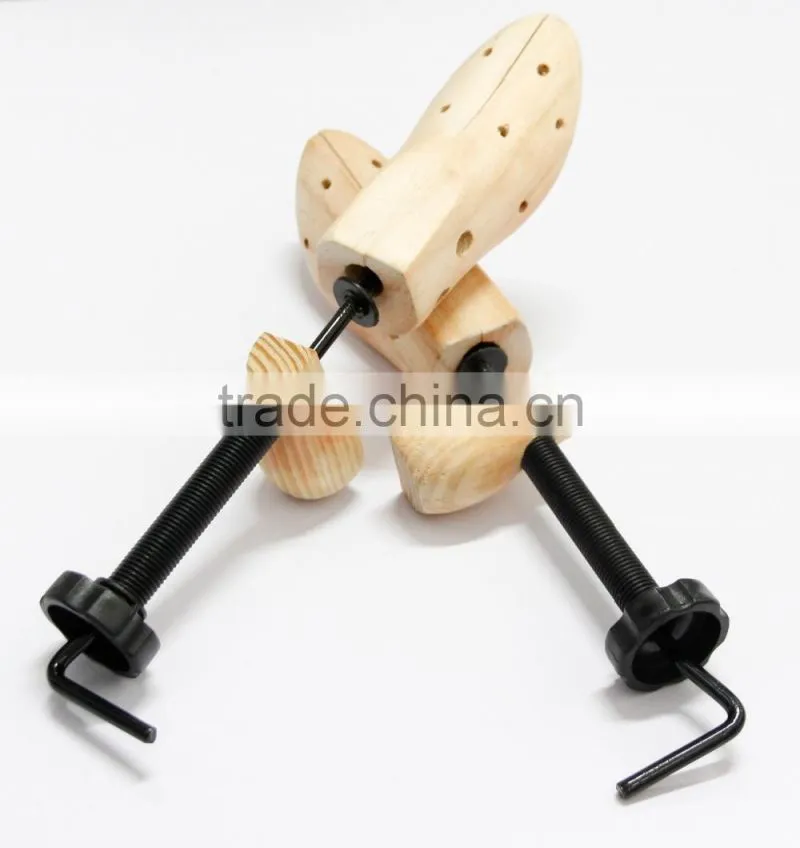 Pine wood adjustable enlarge type shoe stretcher