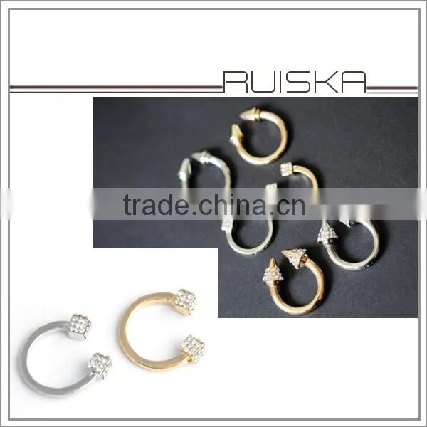 Little Giant Taper Shape With Crystal Finger Ring