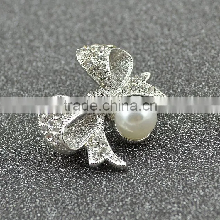 Best Selling Sweet High-Grade Korean Bow Of Pearl Zircon Brooch