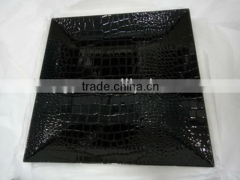 Plastic Charger Plate with Crocodile Grain