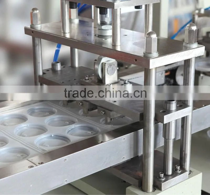 DB-450PP Plastic McDonald's Cup Lid Thermoforming Machine