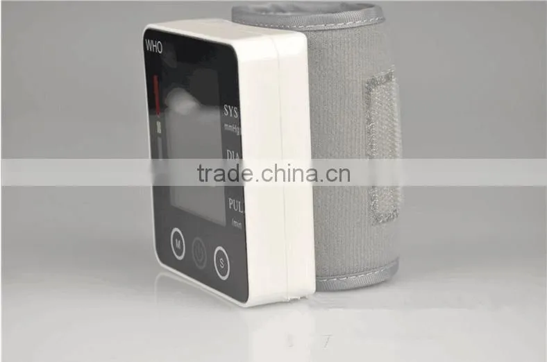 Hot-selling Simple Digital Blood Pressure Motitor Portable Wrist Professional Automatic Blood Pressure Monitor