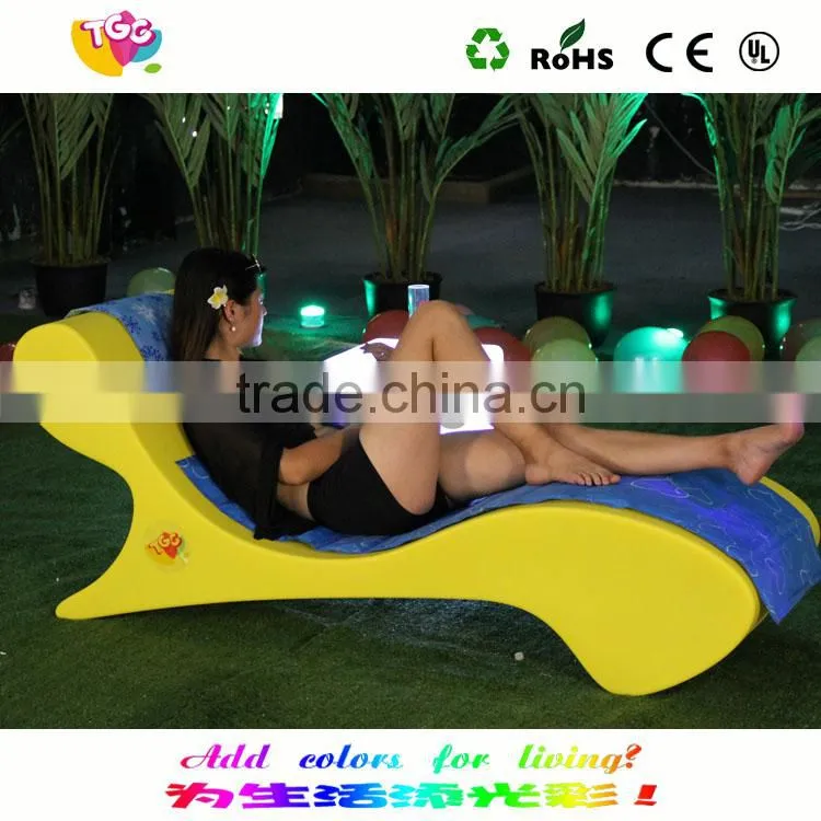 2017 New design Eco-friendly Colorful Leisure Bed for Garden