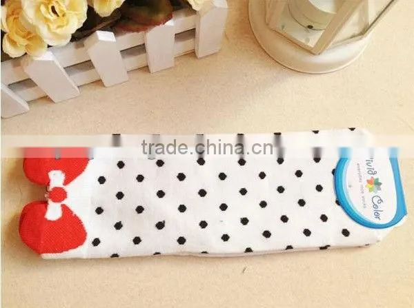 Latest Design Promotion Fashion Exclusive Sweetheart Princess Good Stretch Anti-slip Jacquard with Cute Bow Dots Women Socks