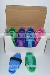 12 pcs plastic horse body brush in show box /assorted color