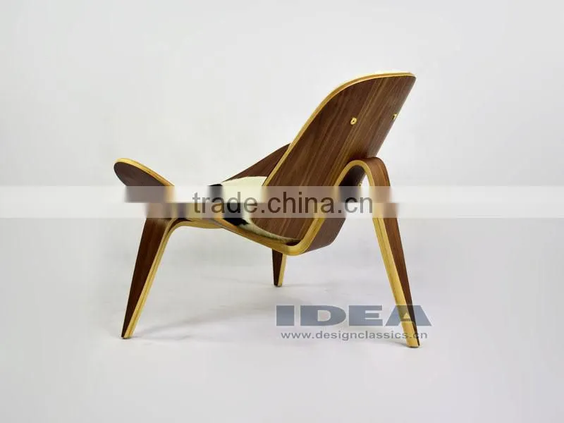 Replica Hans Wegner Lounge Chair - Walnut Shell/ Pony Skin