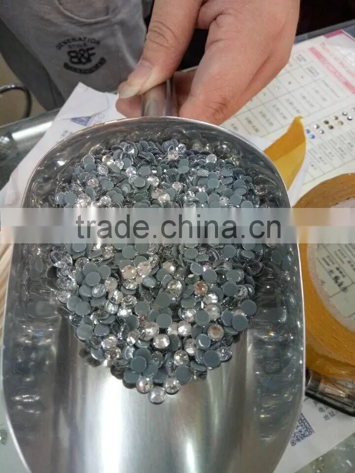 Hight quality SS30 SS34 White glass crystal hotfix flat back rhinestone made in China