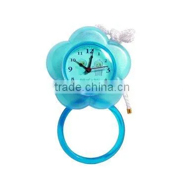 2013 fashionable flower shape plastic wall clock RD228W