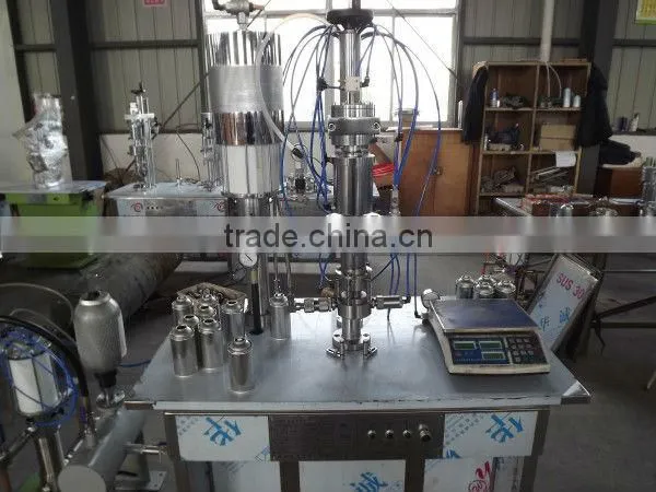 Freon gas filling machine