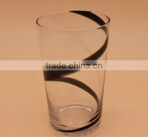 Clear Tumbler With Black Lines