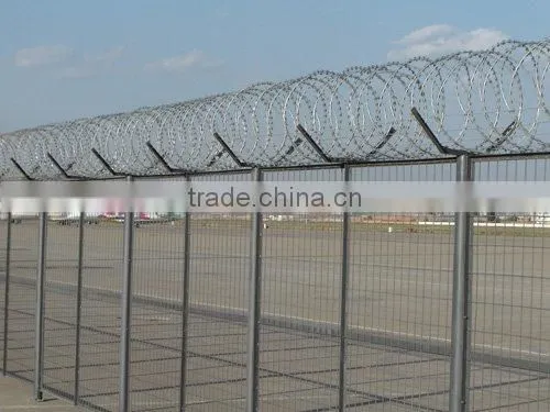 PVC coated welded wire mesh fence