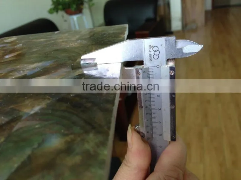 Thick multilayers random black lip mop veneer
