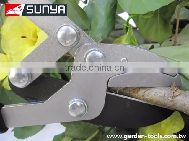 Garden ergonomic anvil lopping shears