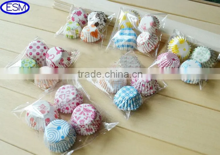 Europe greaseproof paper baking cup, tulip muffin cups, tulip baking cups, cupcake containers, cake trays