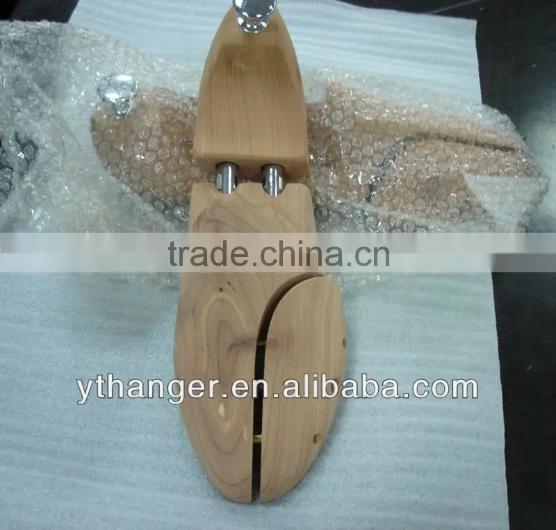 SW02 import shoe tree cedar shoe keeper